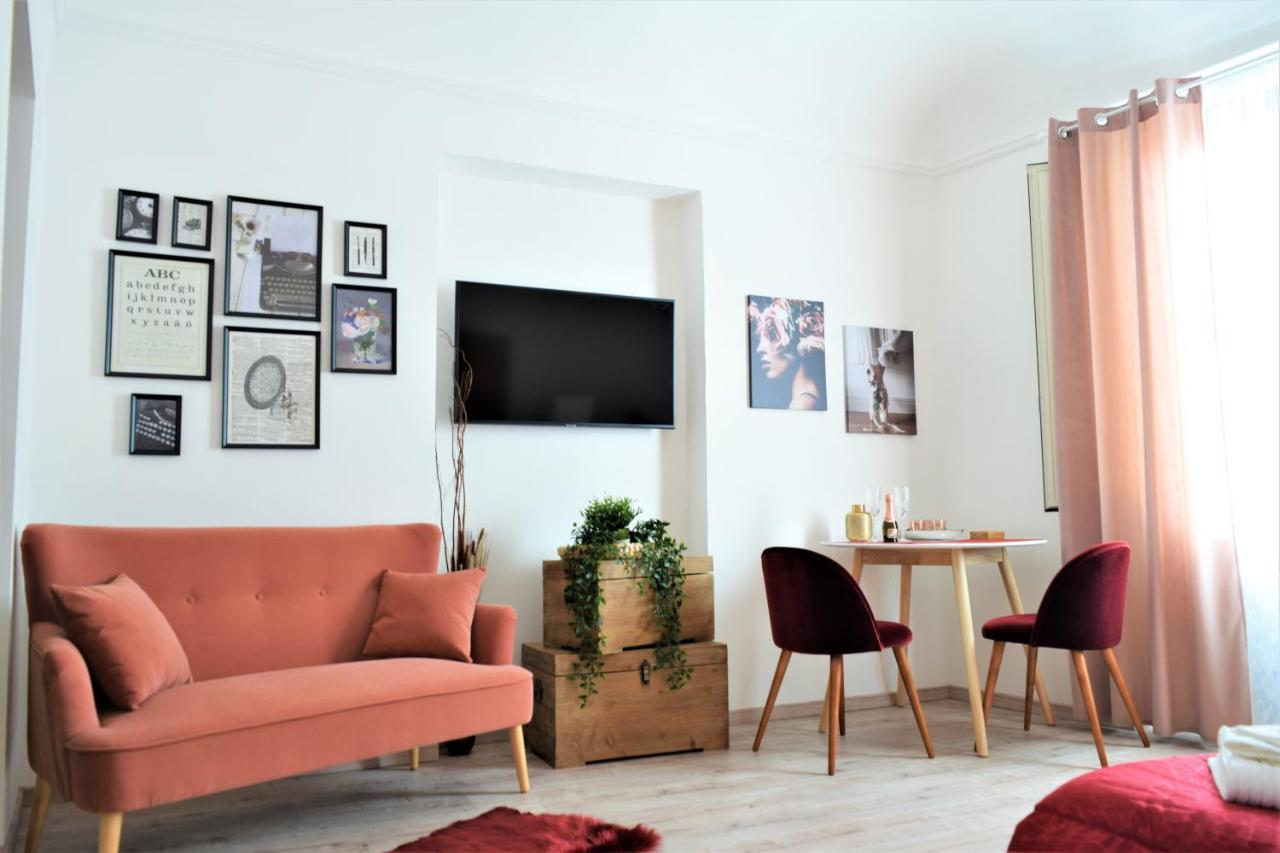 Le Moresche Apartment Aeroporto di Catania Fontana Rossa Esterno foto